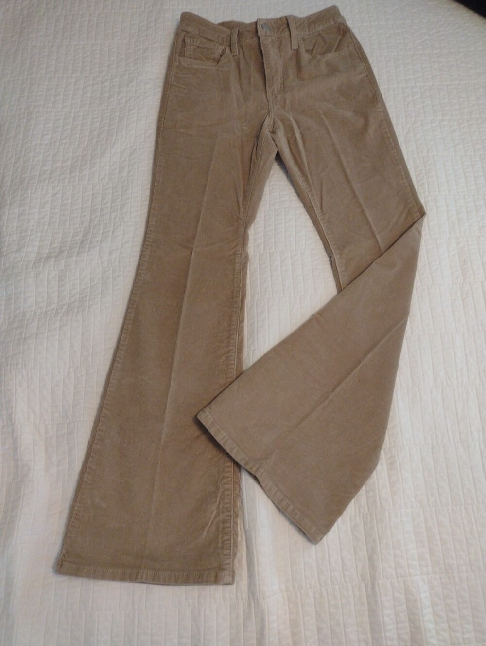 Levi's 726 Women's 28 Flare Corduroy Pants Never Worn Khaki Tan Bootcut